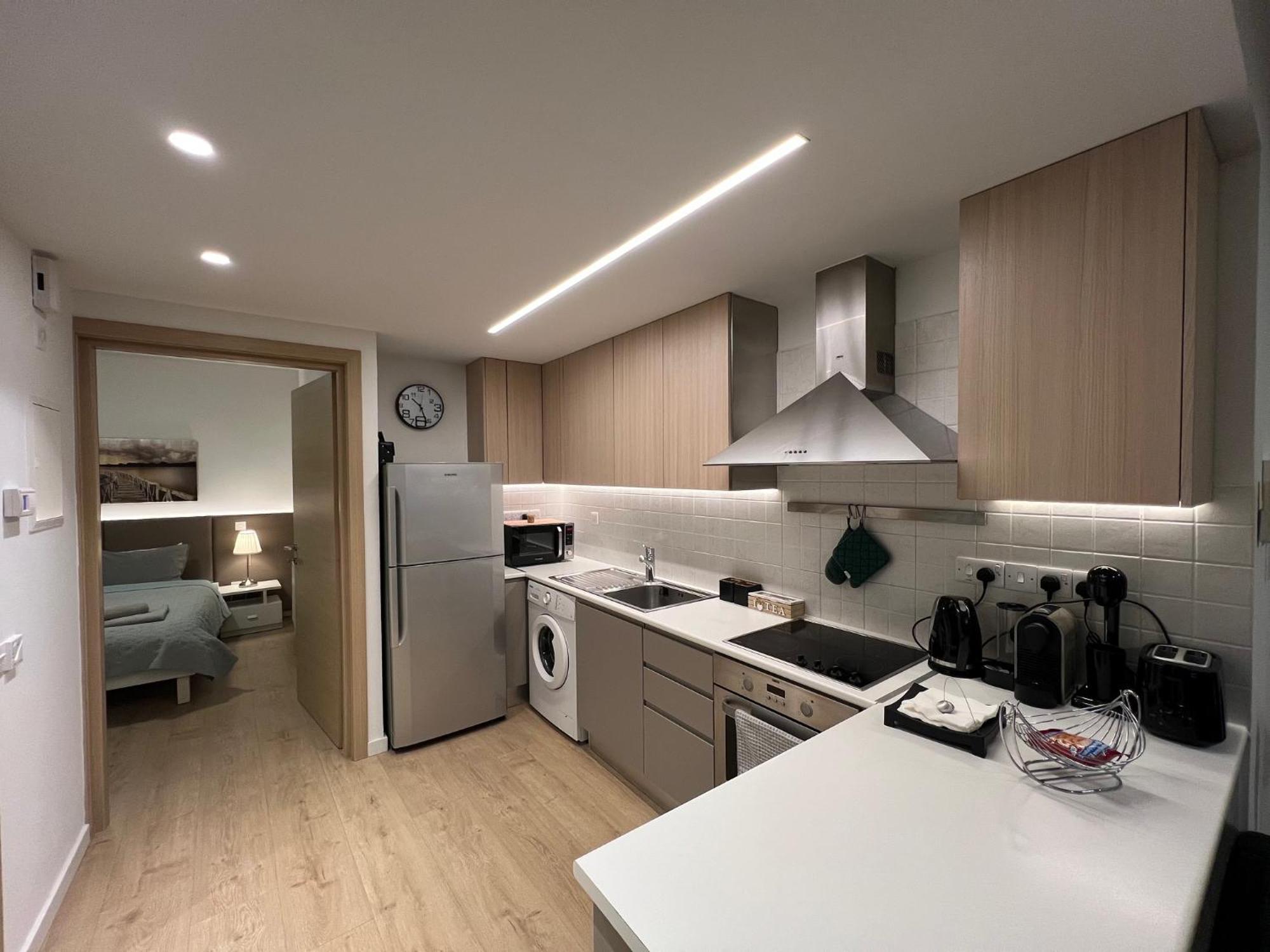 Daniela'S Modern Apartment Strovolos エクステリア 写真