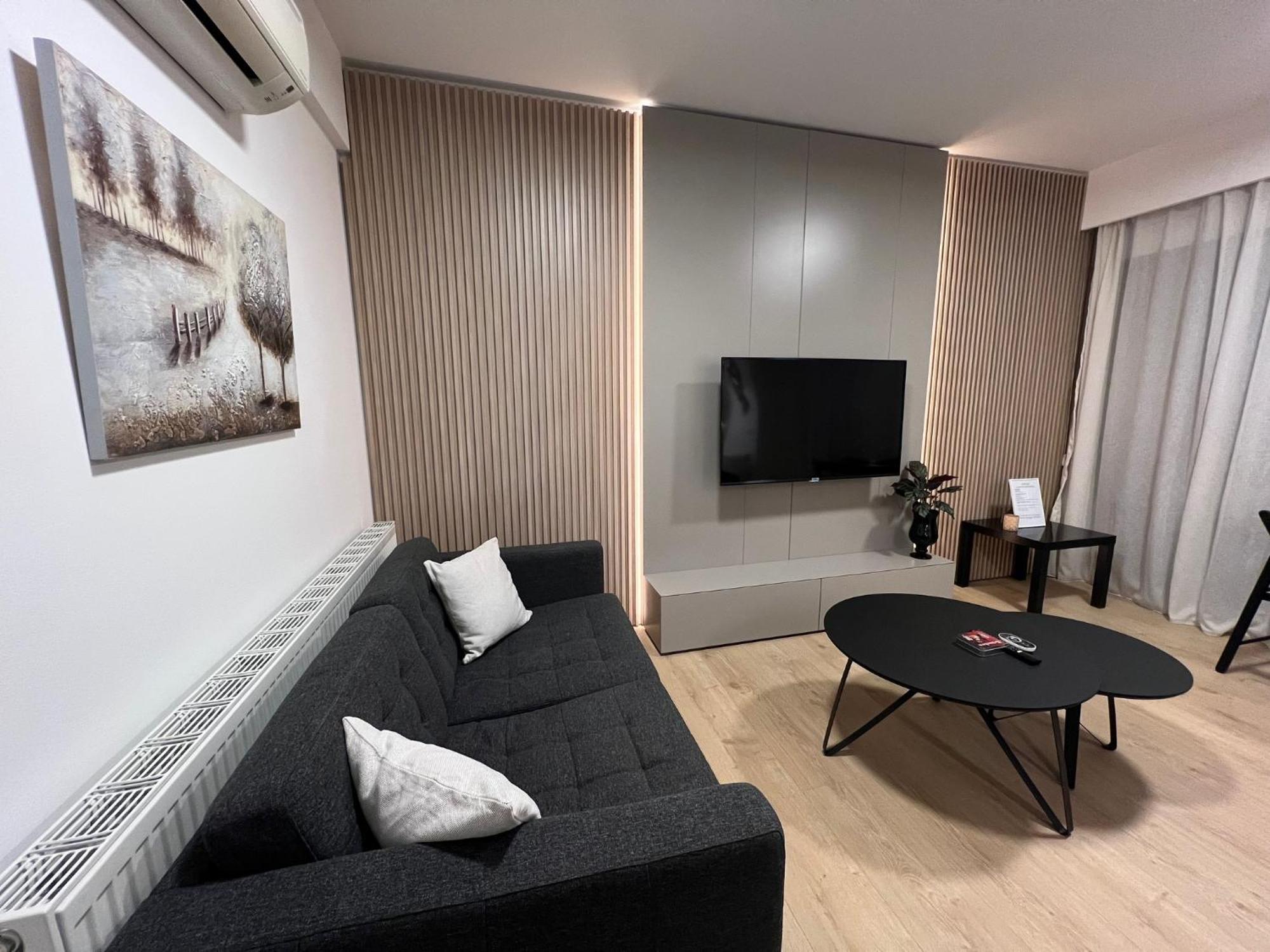 Daniela'S Modern Apartment Strovolos エクステリア 写真